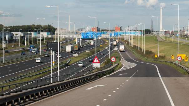 verkeersknooppunt bij Rotterdam
