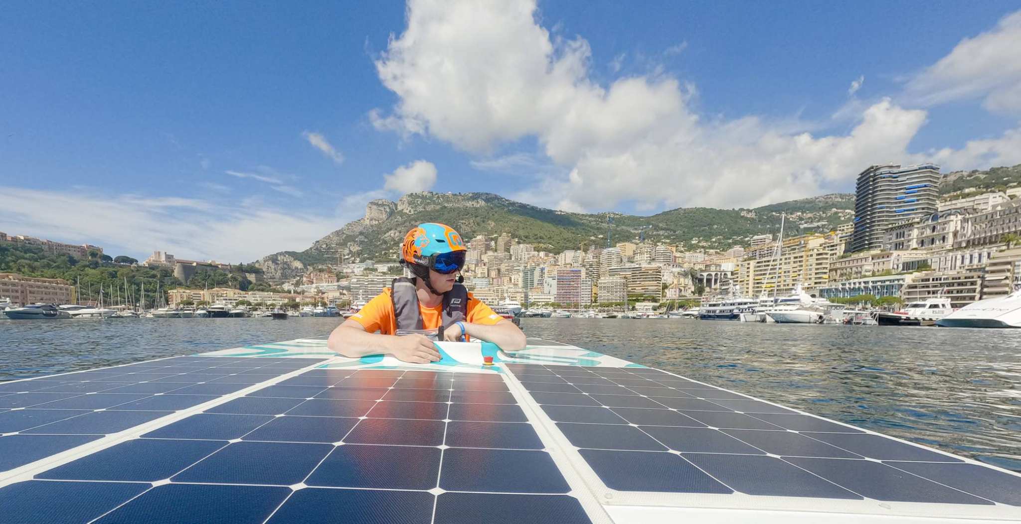 310480 Solarboat in actie tijdens Energy Boat Challenge in Monaco met piloot Mitchel Kraai