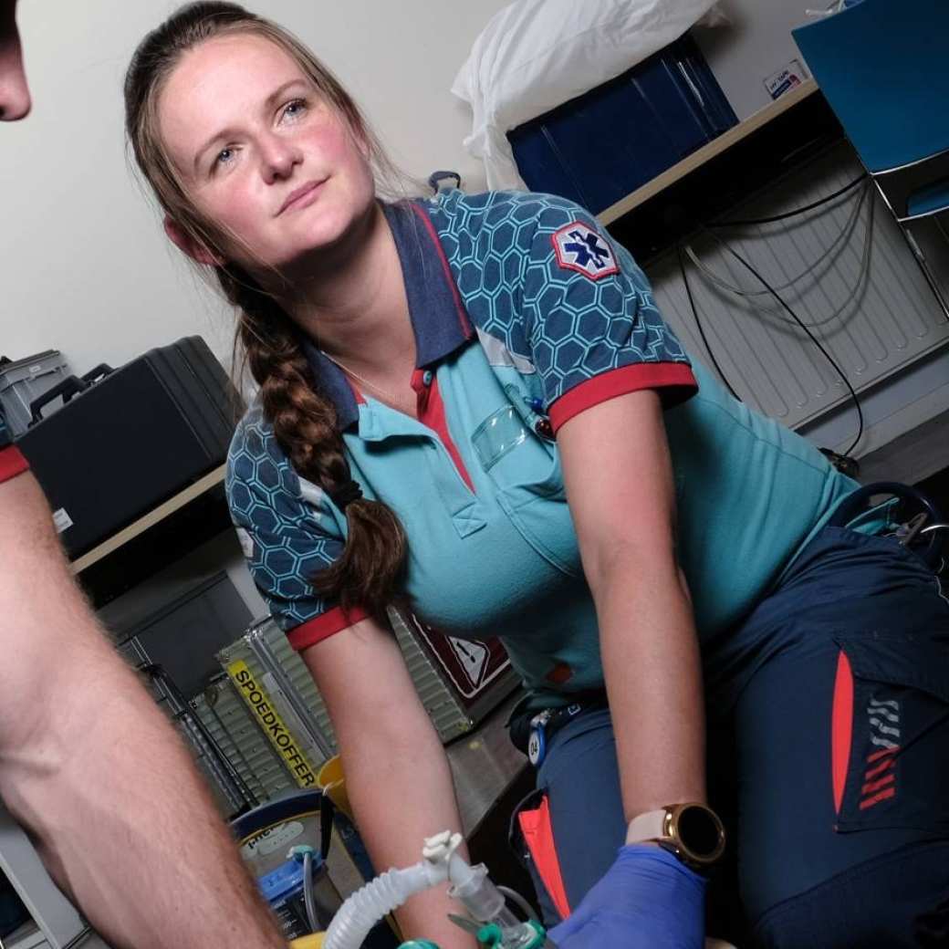 Ambulanceprofessionals controleren hartmassage, Lectoraat Acute Intensieve Zorg