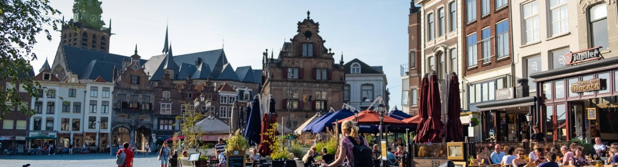 Nijmegen Grote Markt met fietsen