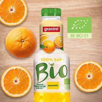 288160 Bio sap fles met sinaasappels