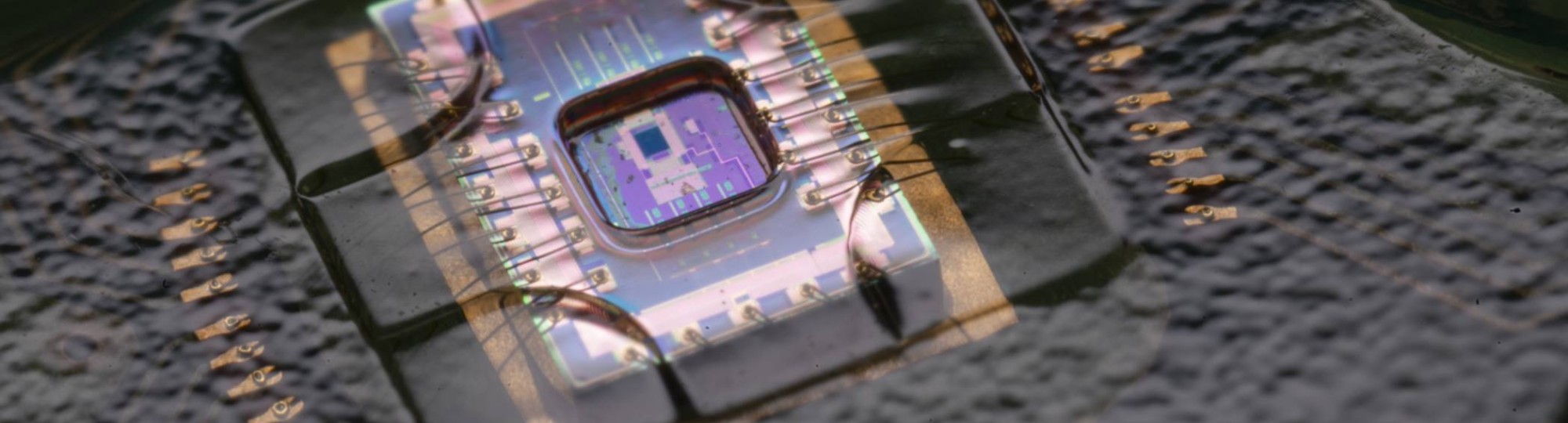 268595 Chip van Semiconductor Packaging