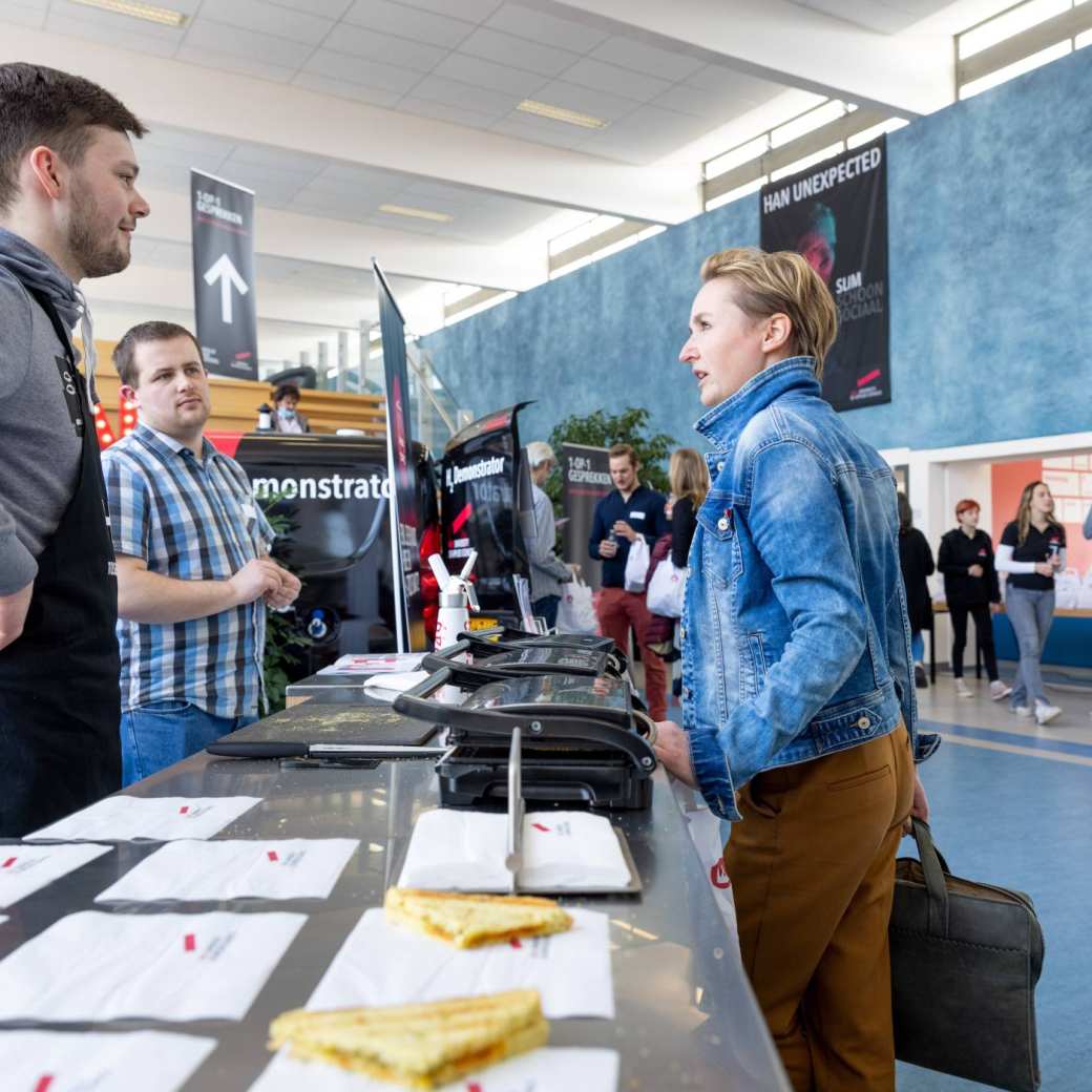 390192 Proef een waterstoftosti op de HAN Unexpected slim schoon sociaal markt