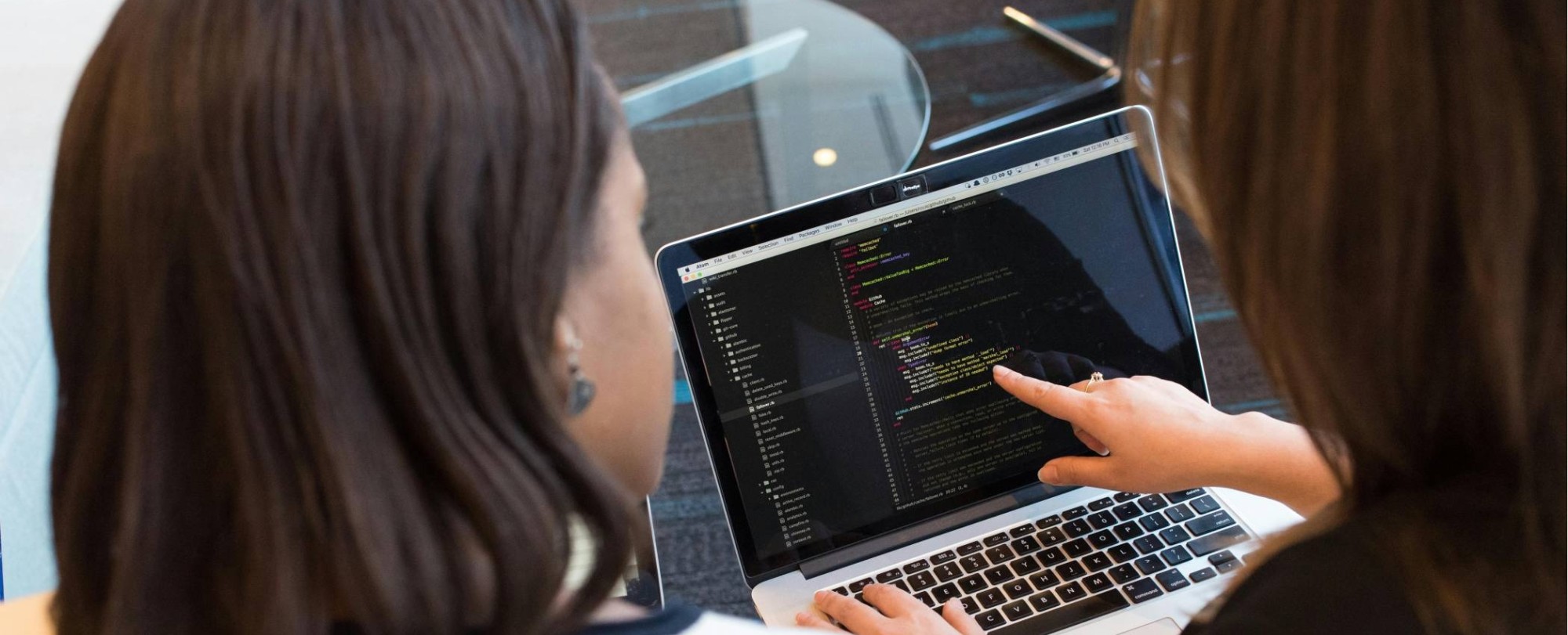 impressie van cursisten tijdens de cursus Basis in de Bio-Informatica