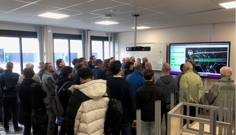Het baanbrekende SafeCLAI-project van het Lectoraat Automotive Research en haar partners bereikte zijn climax met een mini-symposium èn een live demonstratie.