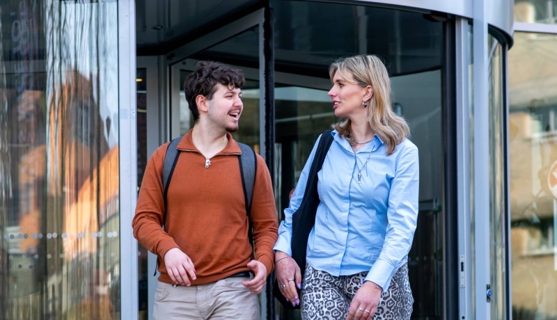 Studenten hbo Logistiek in overleg