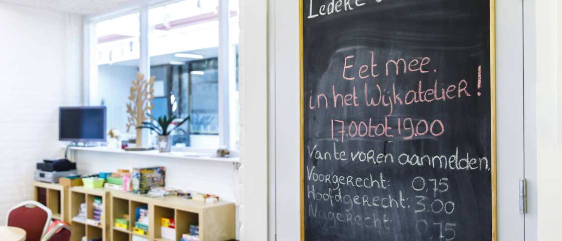 met aankondiging activiteiten wijkcentrum