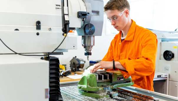Student mechanical engineering