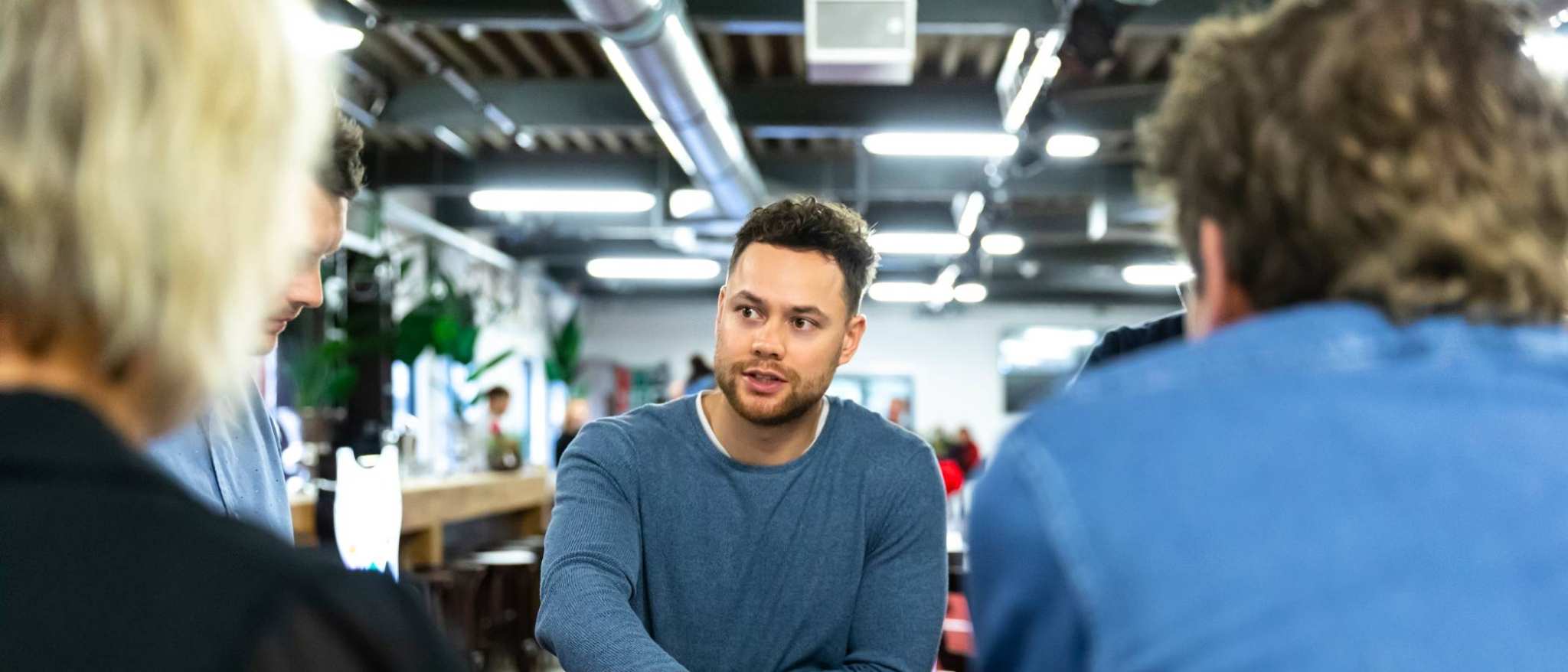 Josse vertelt over zijn idee om innovatie binnen zijn organisatie te krijgen