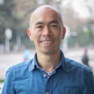 Portret van Michel Kao, OOK Services in 2 op 1 formaat