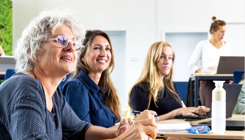 Een klas masterstudenten Pedagogiek duaal