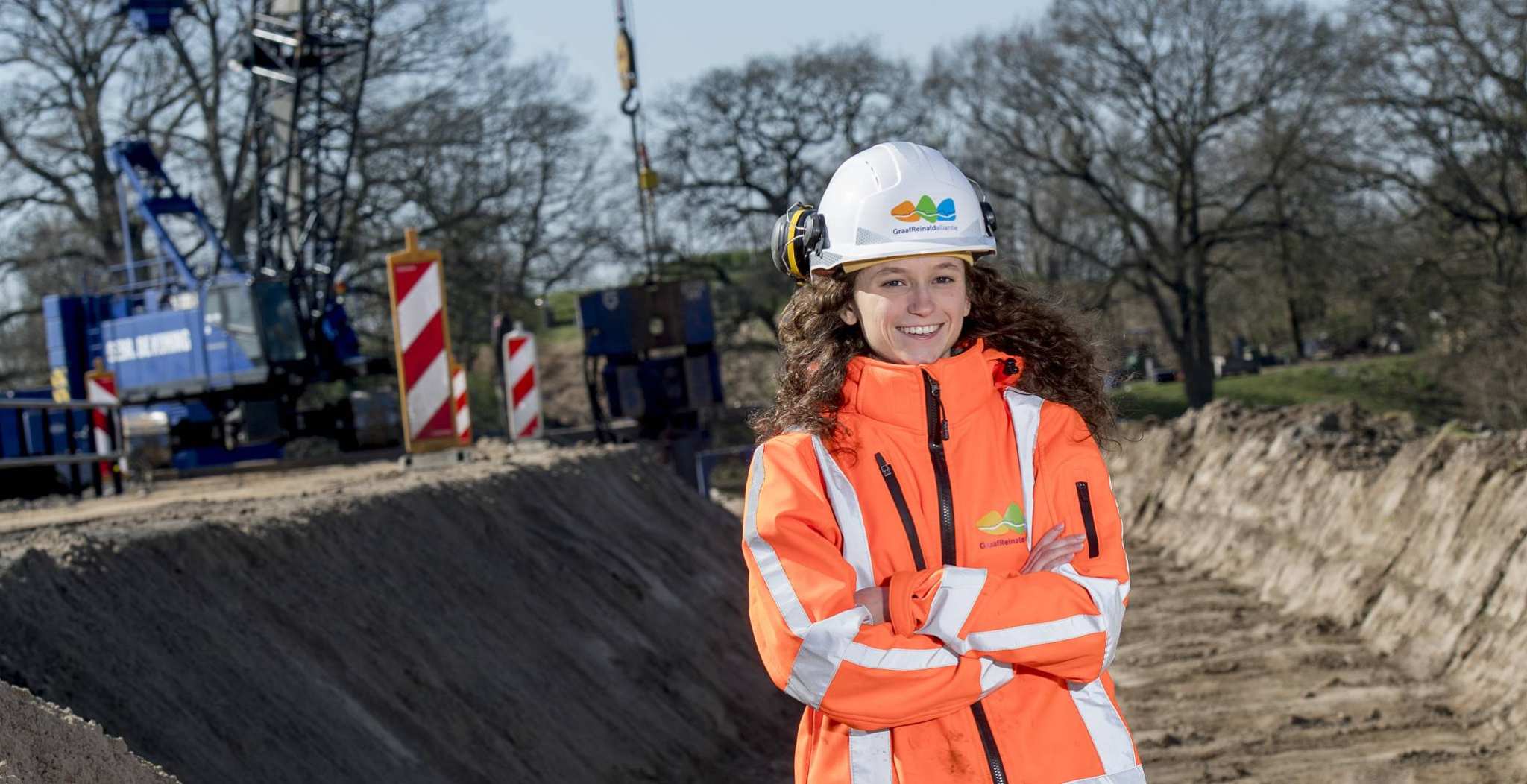 civiele techniek, Dimphy Jacobs, aan het werk op een bouwproject