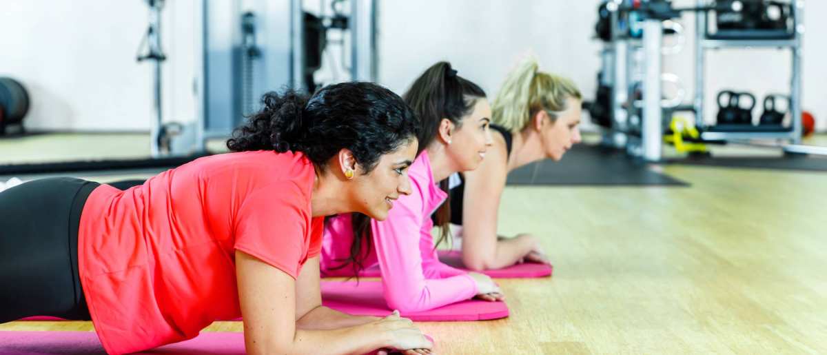 seneca fitness sport bewegen planken