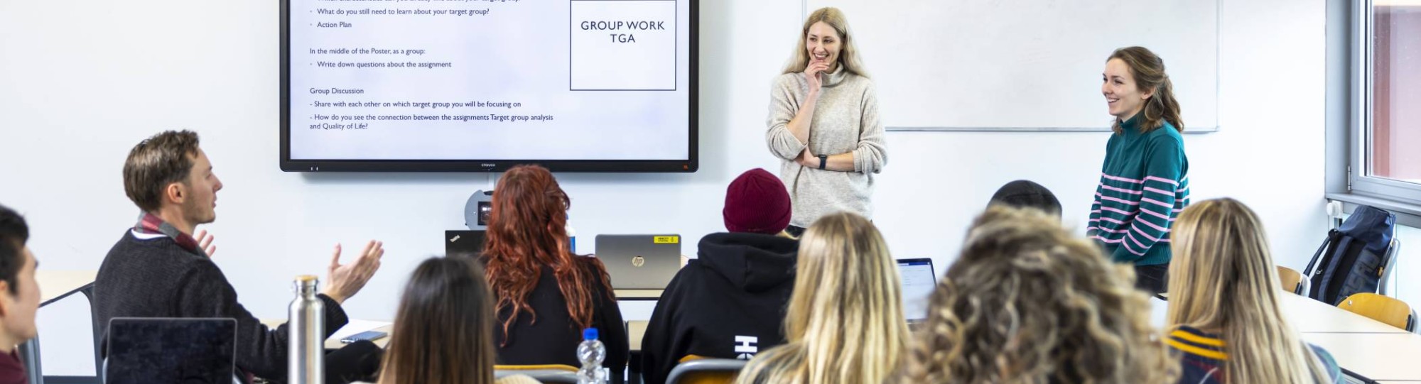 International Social Work, klas, college, 2 docenten, vrouw