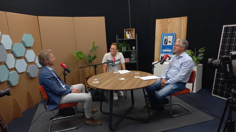 Jos, Erik en Alfred tijdens de podcast