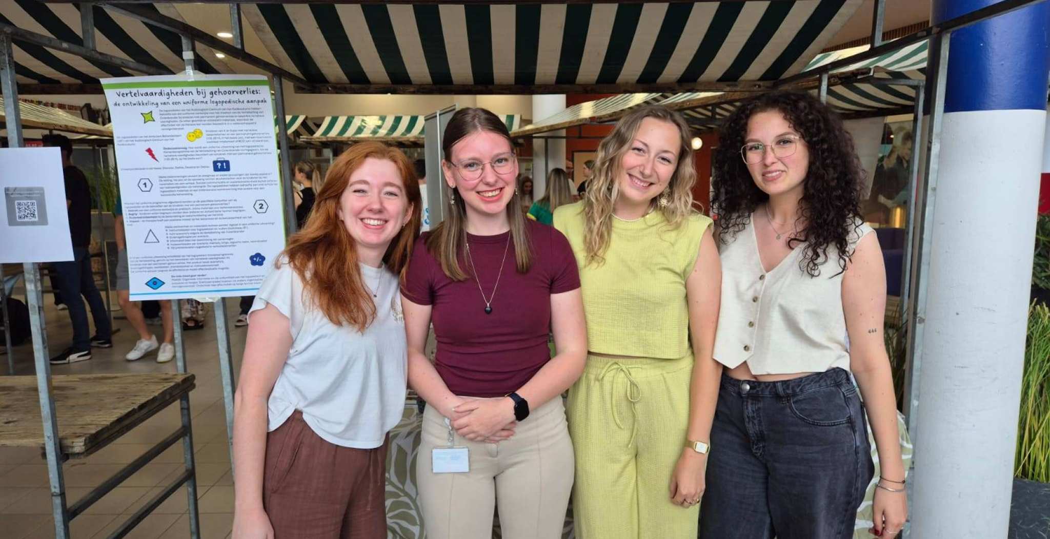 Vlnr: Sascha Hoogenwerf-Merel Hendriksen-Chelsey ter Hove-Fayrouz Ouassou (studenten PZW)