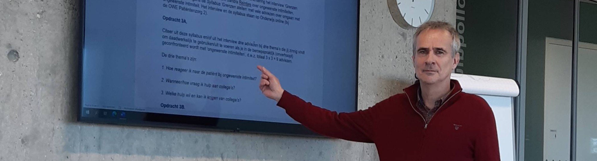 Docent Mondzorgkunde, Joost Dupont geeft les.