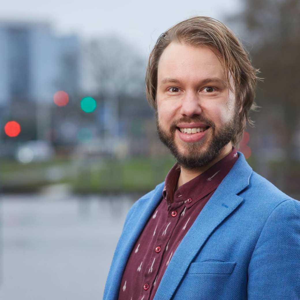 Paul Schenderling is econoom, adviseur en auteur van het boek 'Er is leven na de groei'.
