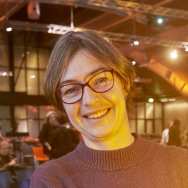 Marijn Post, beleidsmedewerker Onderwijsinnovatie met ICT wint SURF ONderwijsaward 2022