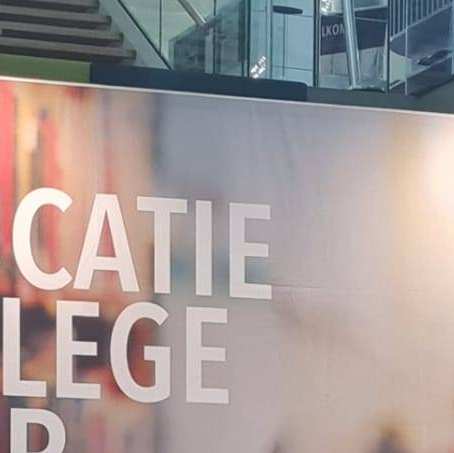Foto's van de Educatie Collegetour zelf met Ellie Lust en Claudette Adriaens