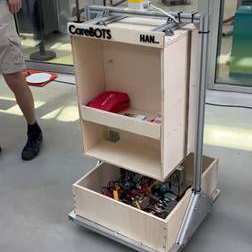 Holonome zorgrobot bij robotics at han