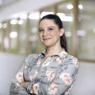 Portret foto van Tamara van Schilt bij trap K35.