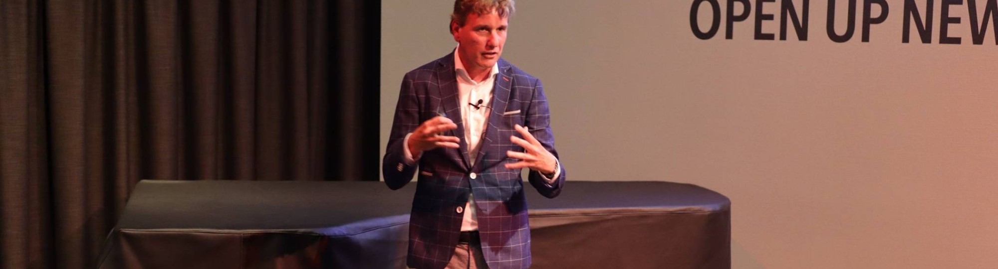 Foto van Fred de Jong tijdens symposium Sustainable Finance & Tax op 16 mei 2022.