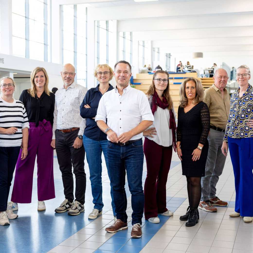 Groepsfoto van alle medewerkers van SEECE