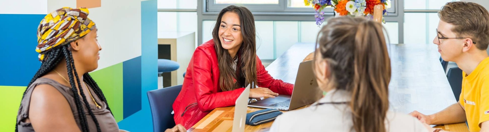 Studenten gang HAN Campus