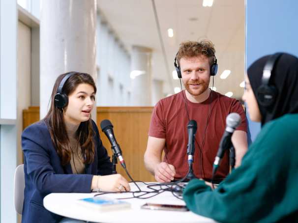 HAN Academie Educatie, Pabo, Pabo-ALO, ALPO, voltijd en deeltijd, docent en studenten nemen podcast op in iXperium, 2024
