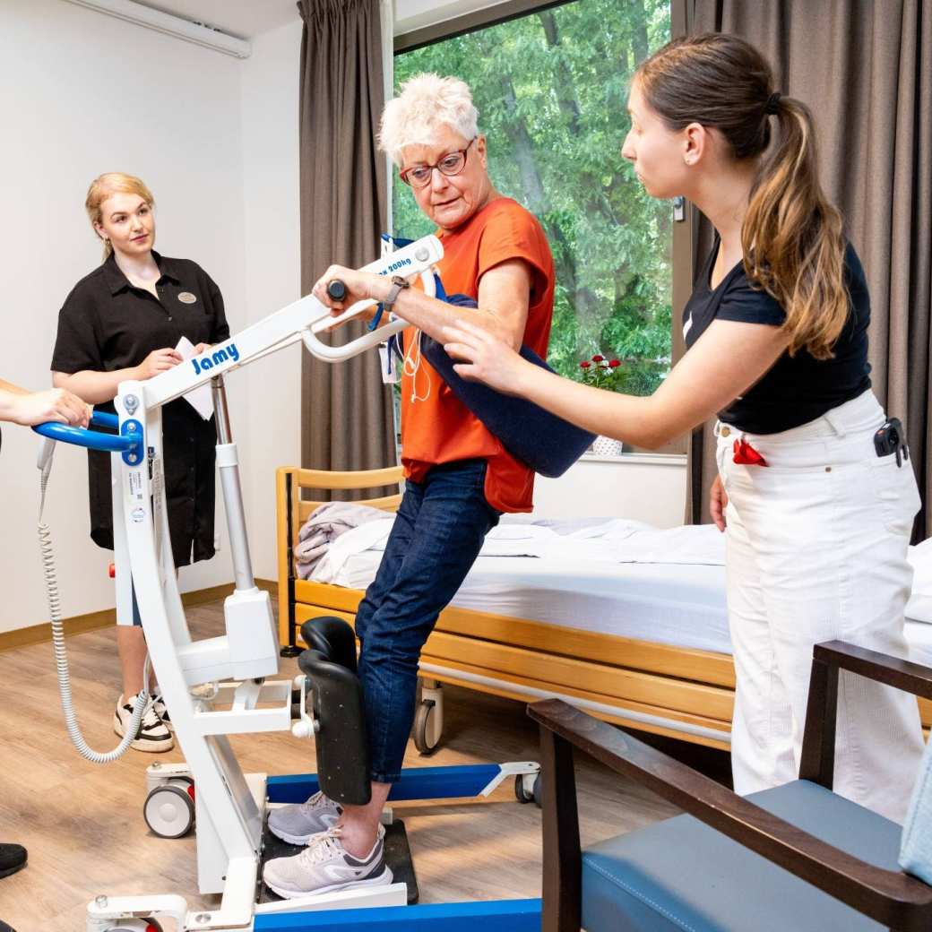 Fotoshoot vergaande samenwerking door HAN academie gezondheid en vitaliteit bij de Waalboog.