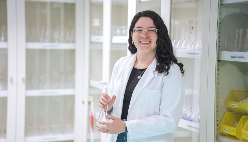 Chemiestudent Kyndra Farro neemt deel aan het Analytical Science Talent Program 2022