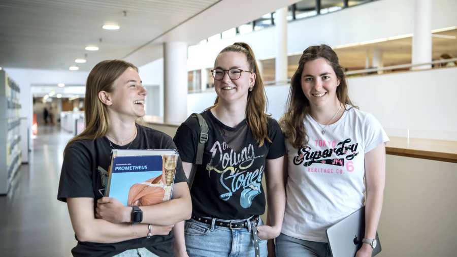 studenten fysiotherapie ontmoeten elkaar