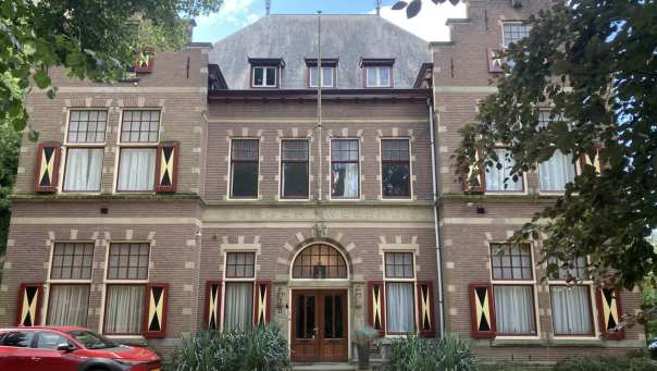 Burgerweeshuis in Tiel
