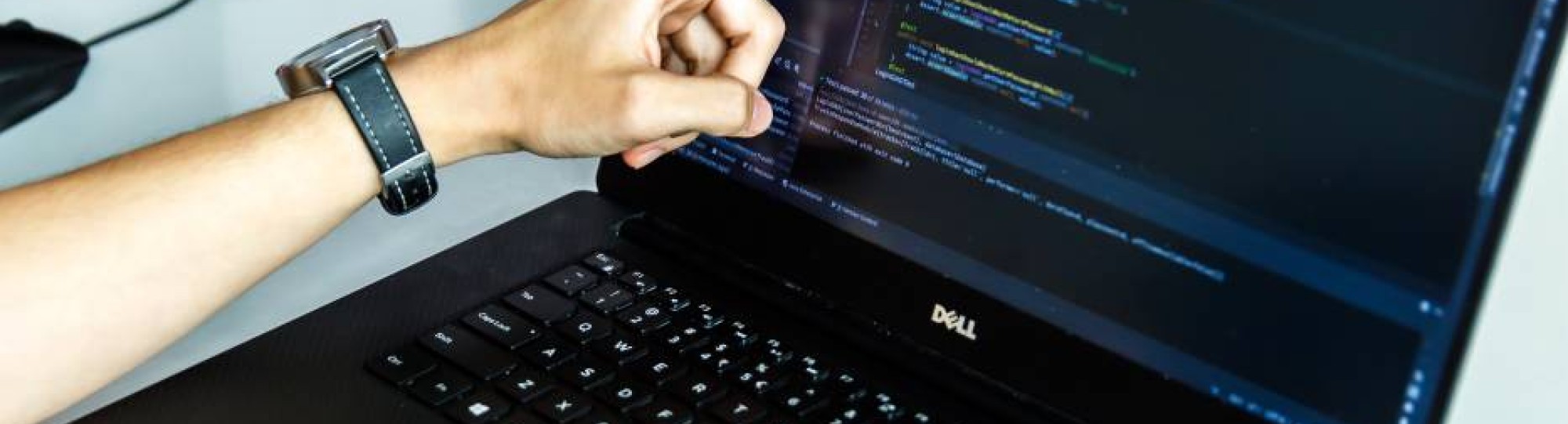 ict studenten met laptop in de les