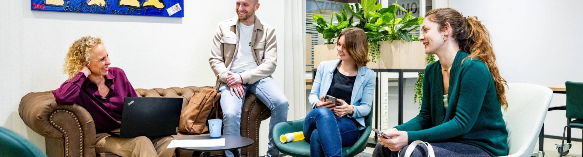 Studenten van de master Duurzaamheidstransities in overleg