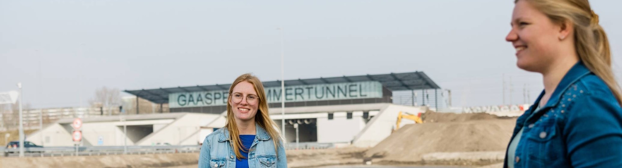 Flora en Laurie voor de Gaasperdammertunnel -RWS
