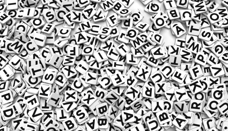 Allerlei letters van het spel scrabble
