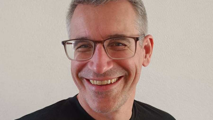 Portret van spreker Guus Witjes t.b.v. de AI-Hub Live!