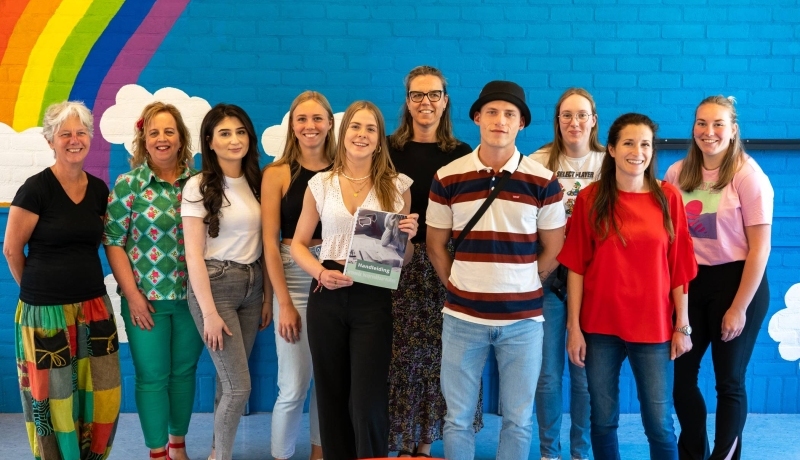 Studenten en begeleiders van het vak Interprofessioneel leren in LAB en werkplaats Lindenholt