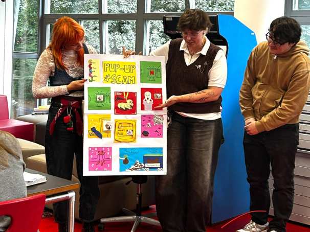 Studenten ontmaskeren dark patterns. Digitale alertheid tijdens de onboardingweek.