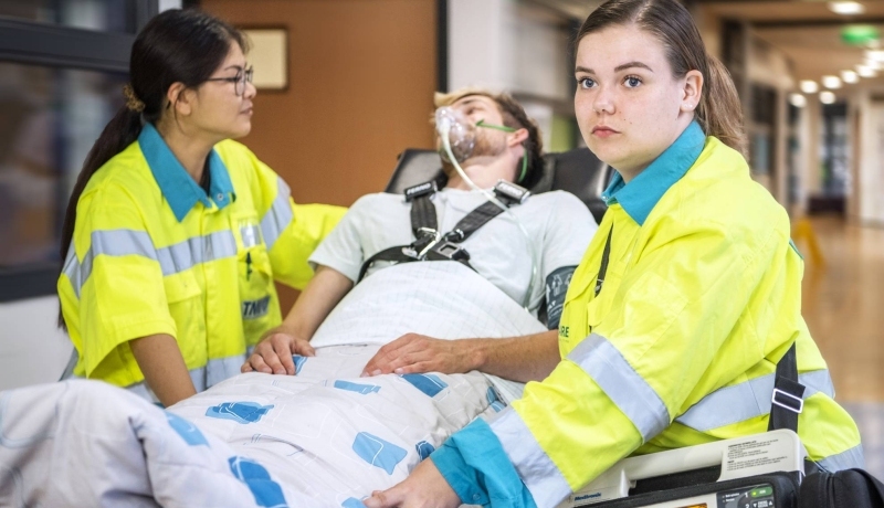 ambulance en medewerker HAN studenten onderzoek lectoraat