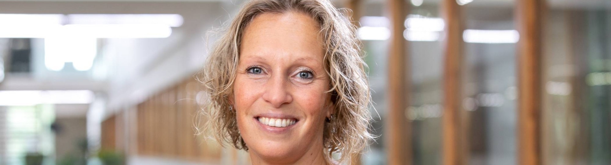 Portretfoto Marianne Vossenberg