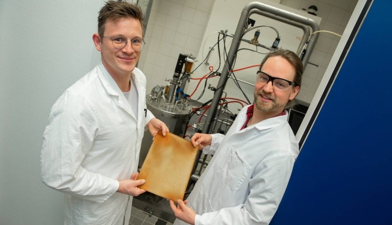 HAN BioCentre en Mylium hebben samen leer gemaakt uit afval.