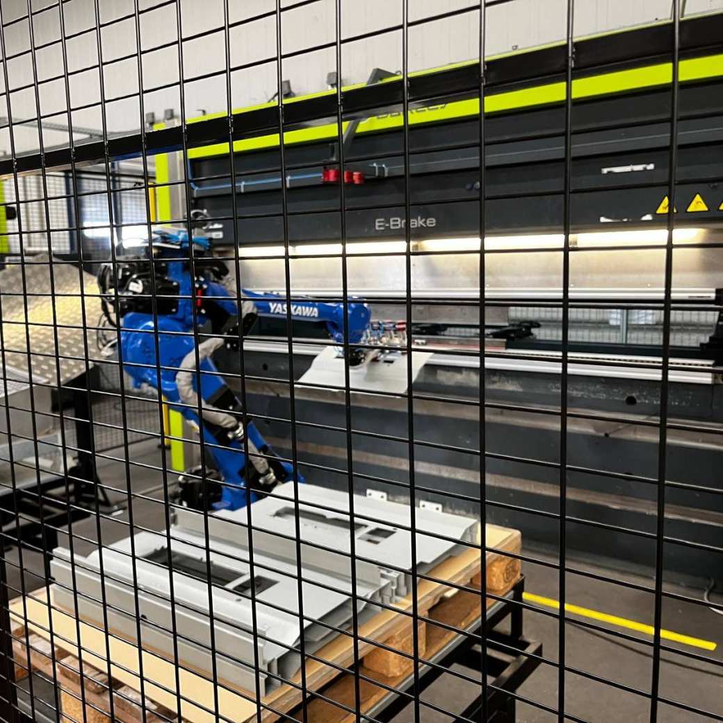Robotarm in productieproces bij Goma
