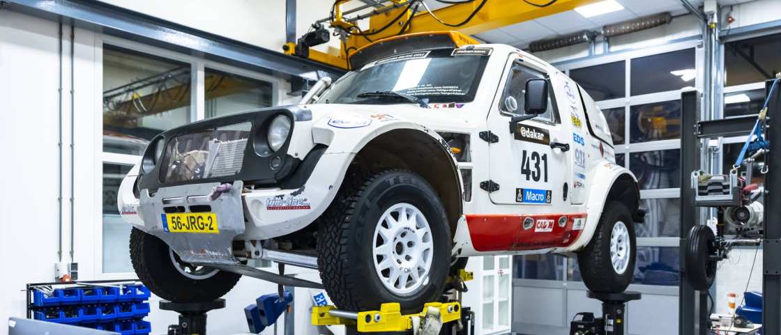 Auto in werkplaats, Ruitenberglaan 29, Arnhem