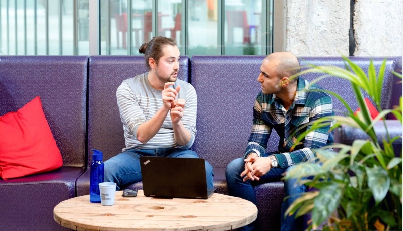Studenten Circulaire Economie in overleg