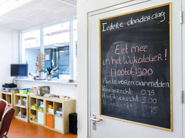 met aankondiging activiteiten wijkcentrum