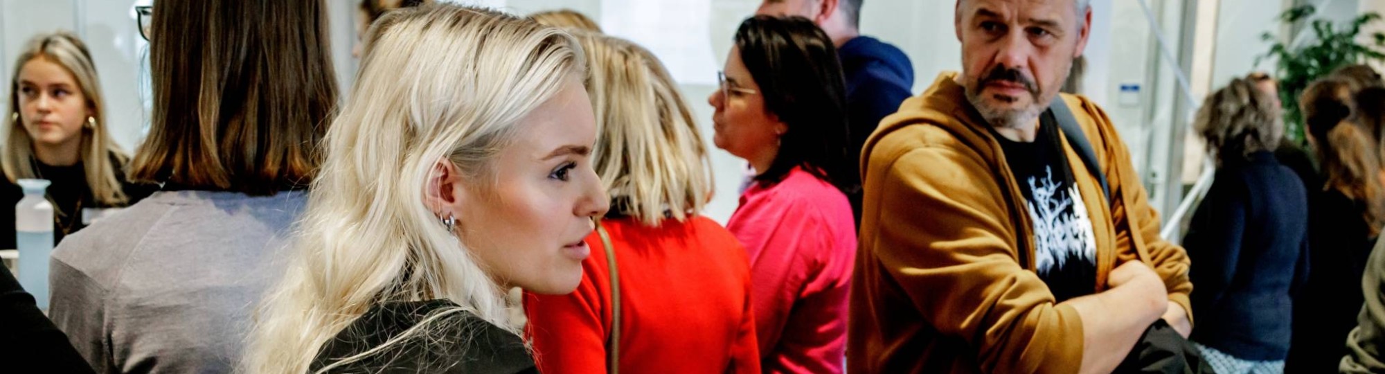 
Een fotoverslag van de bustour rond 2 labs- en werkplaatsen van de HAN in Oosterhout en Nijmegen-Noord