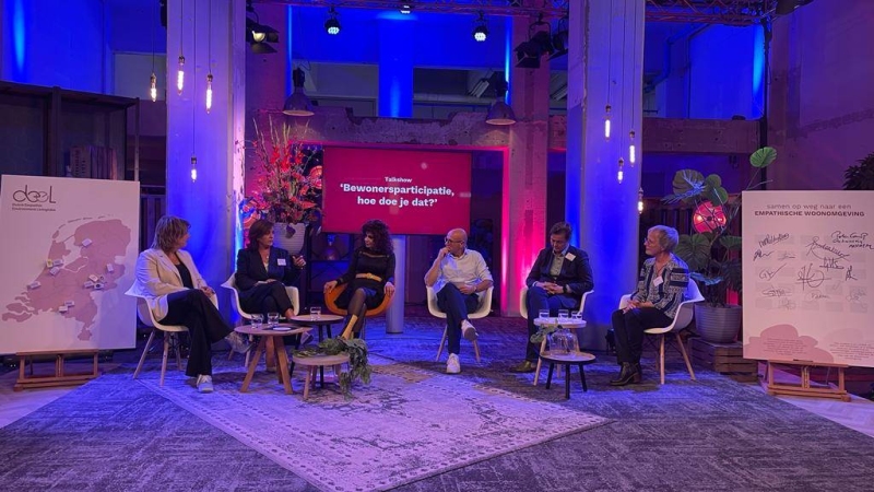 Talkshow tijdens het DEEL congres het nieuwe wonen.